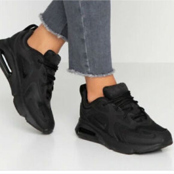 Nike Air Max 200 Triple Black - Picture 3 of 3